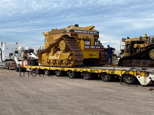 Caterpillar D12 fiche technique et avis
