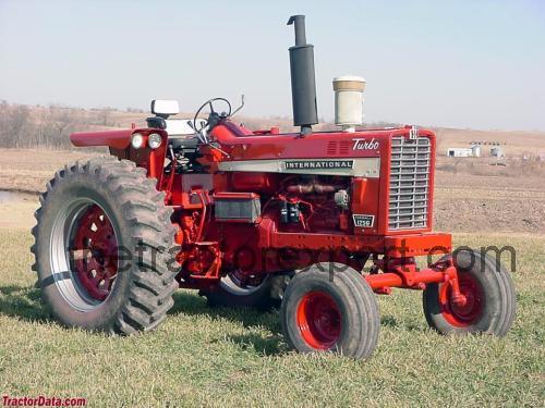 Farmall 1256 fiche technique et avis
