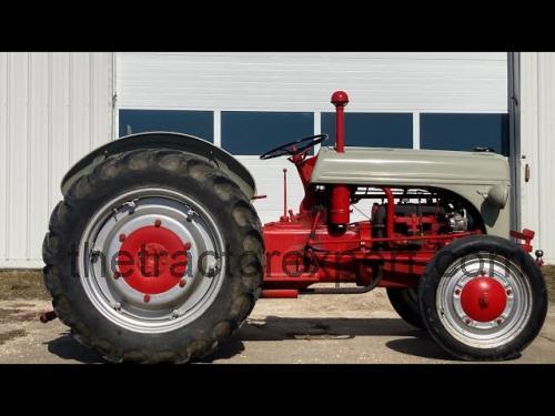 Ford 9N fiche technique et avis