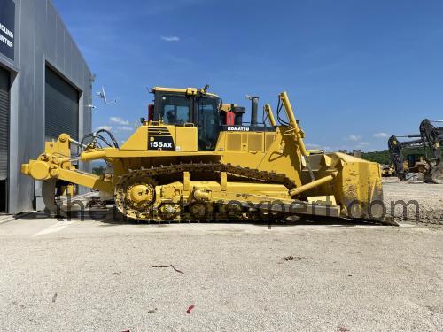 Komatsu D155AX fiche technique et avis